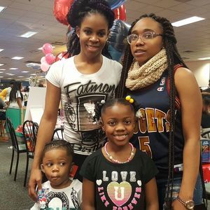 Meet your Posher, Lee